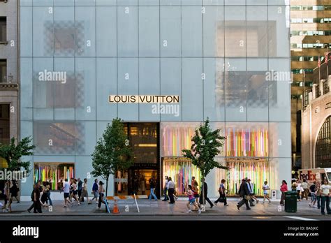 lv 5th avenue|Louis Vuitton New York 5th Avenue store, United States.